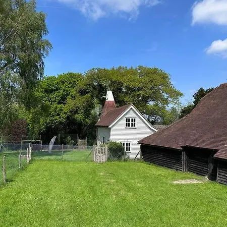 Beautiful 2 Bed Oast - 15 Acre Farm - Tunbridge Wells Villa Exterior photo