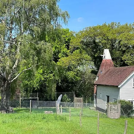 Beautiful 2 Bed Oast - 15 Acre Farm - Tunbridge Wells Villa Exterior photo
